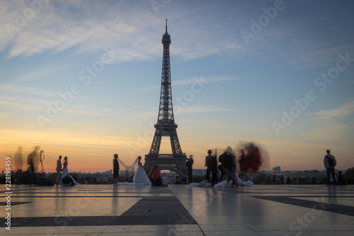 Paris, France - 10 13 2018: View of the Eiffel Tower from The Trocadero at sunrise © Franck Legros