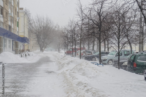 winter streets in the city © yaroslav1986