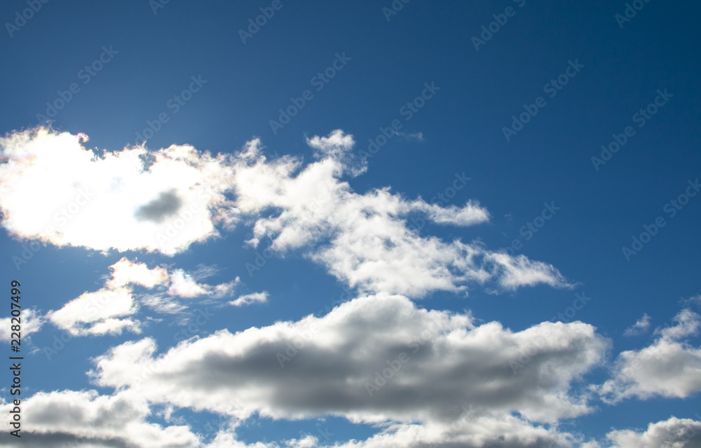 Obraz premium Clouds on a clear day