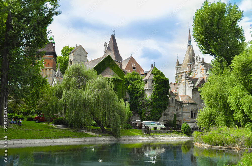 с Castle with lake in City Park, Budapest, Hungary