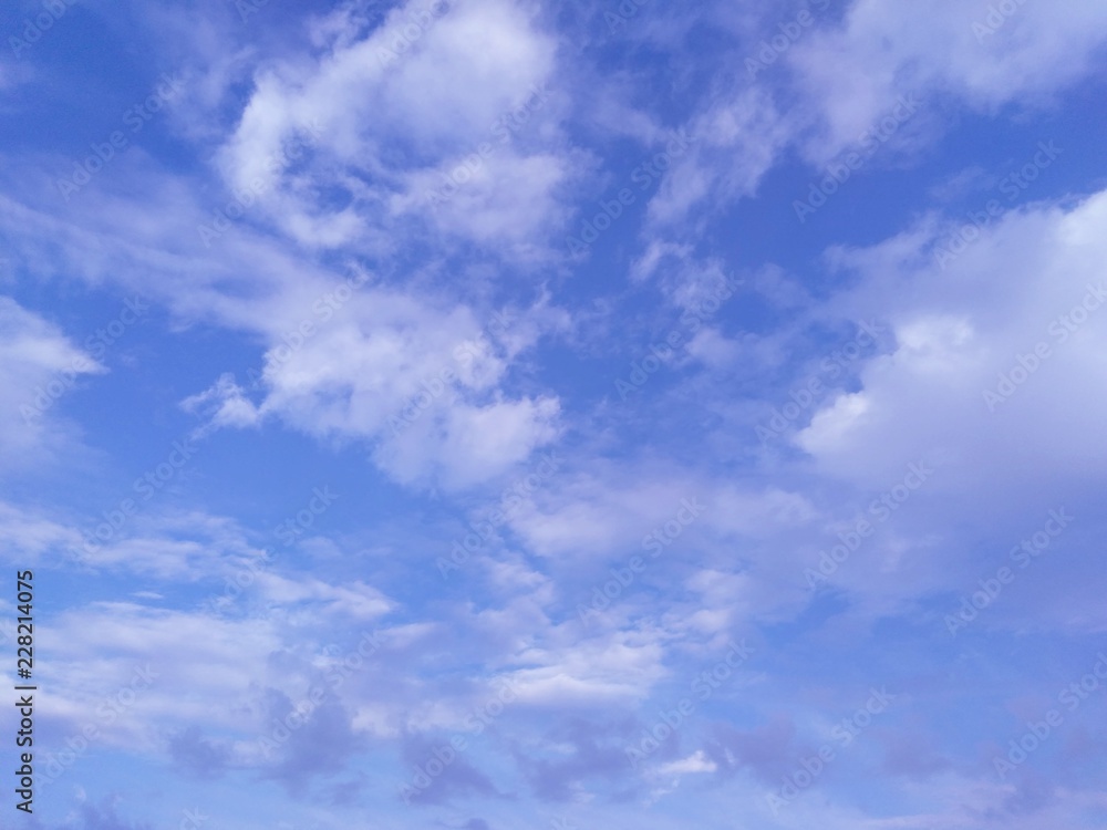 Obraz premium 秋の青空