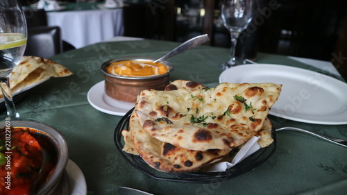 Wallpaper Mural Butter chicken and naan Torontodigital.ca