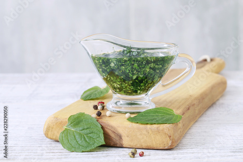 How to make traditional english lemon balm (mint) sauce