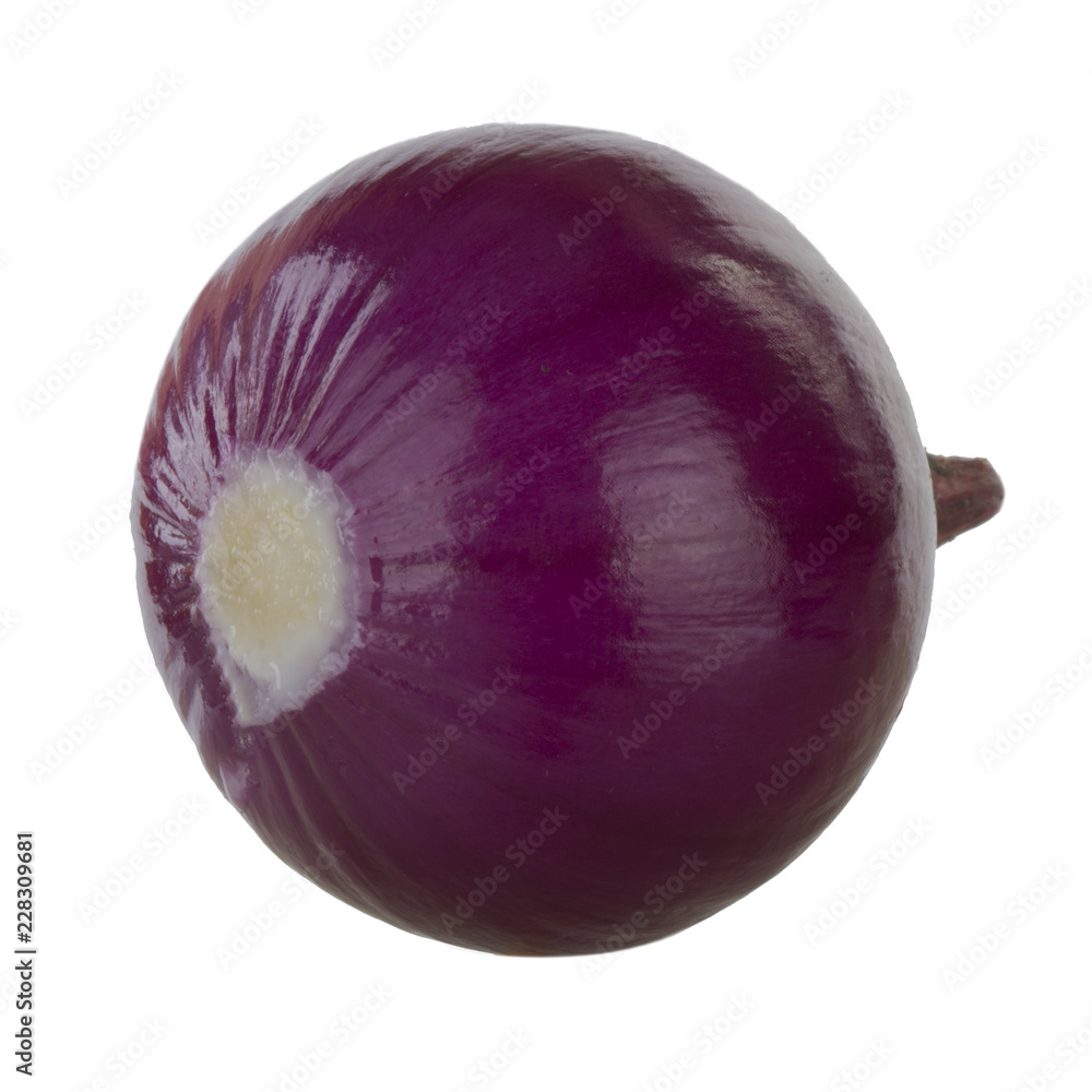 Fototapeta premium red onion isolated on white background