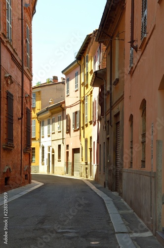 Fototapeta Naklejka Na Ścianę i Meble -  Sreets in Piacenza