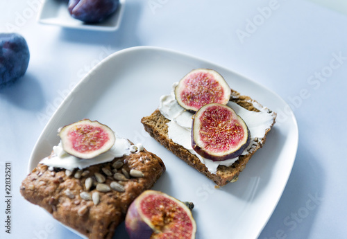 sandwiches with whole grain bread Gorgonzola cheese and figs