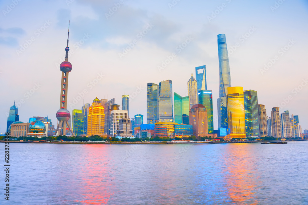 Fototapeta premium Panoramę Szanghaju w centrum miasta. Chiny
