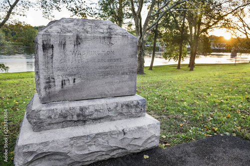 Wasington Crossing Monument photo