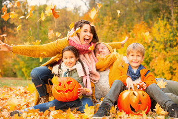 happy halloween familie 