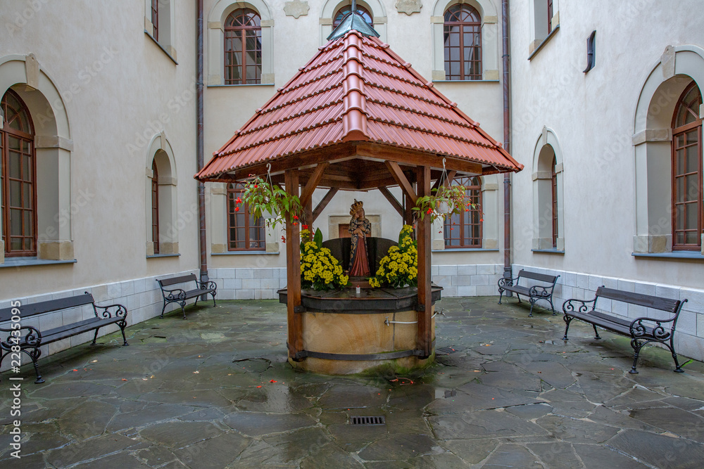 Obraz premium カルヴァリア・ゼブジドフスカ