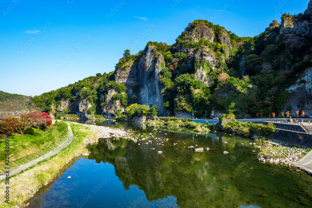 Fototapeta premium 青の洞門