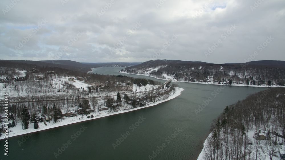 Obraz premium Aerial of Snowy Lake