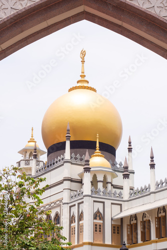 Fototapeta masjid sultan in Singapore.