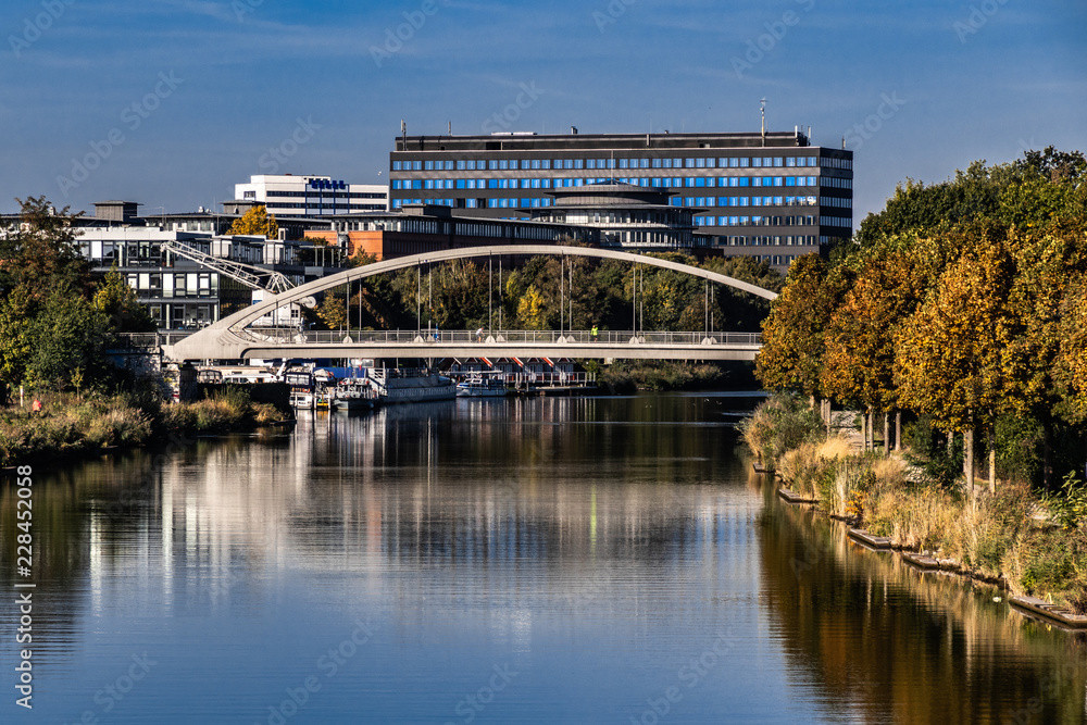 Brücke am Mittellandkanal Hannover