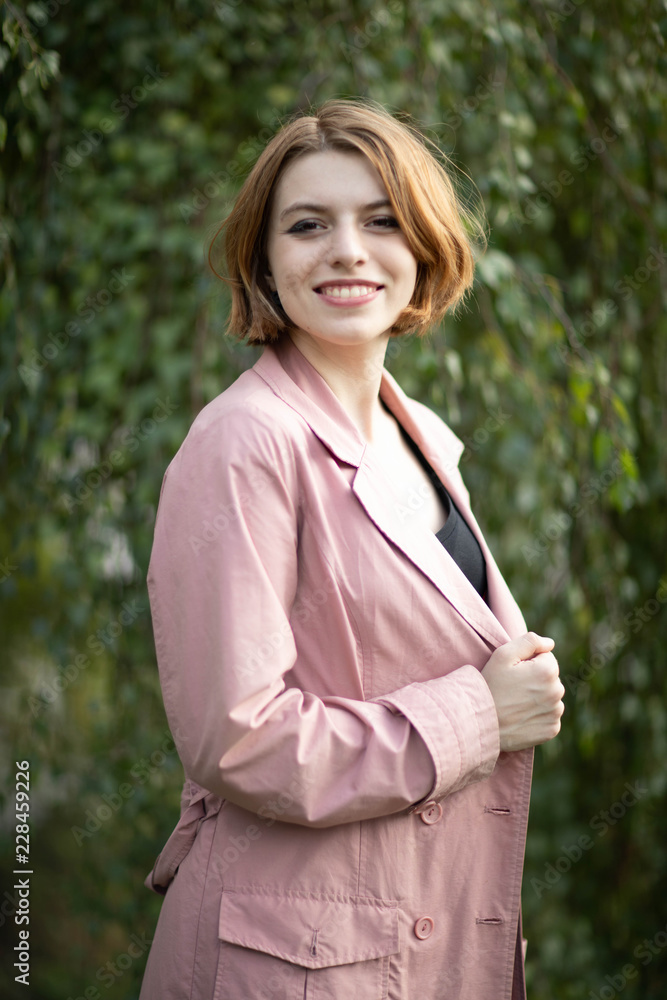 Street photo shoot with a wonderful girl.Photo shoot in Moscow in the great hearth, the whipping Kolomenskoye Street photo shoot with a wonderful girl.Photo shoot in Moscow in the great hearth, the whipping Kolomenskoye