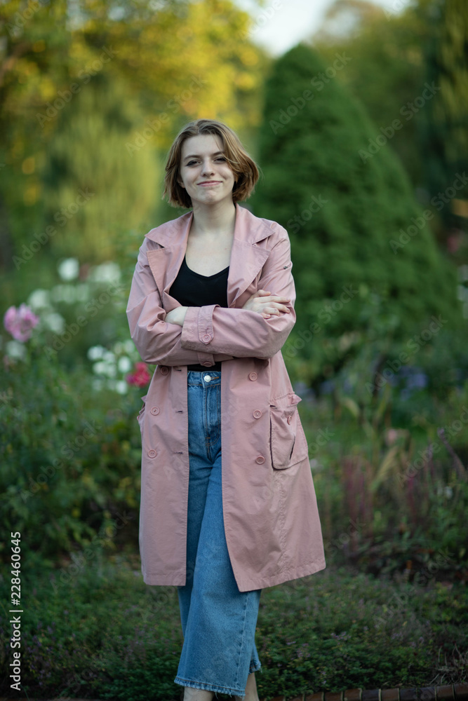 Street photo shoot with a wonderful girl.Photo shoot in Moscow in the great hearth, the whipping Kolomenskoye Street photo shoot with a wonderful girl.Photo shoot in Moscow in the great hearth, the whipping Kolomenskoye