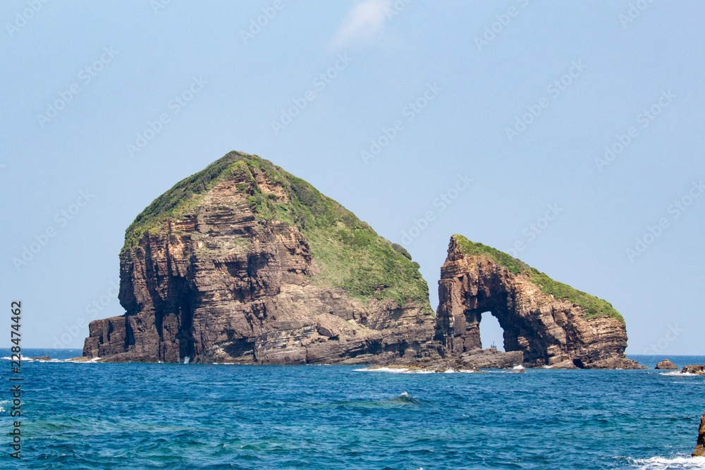 長崎県壱岐島の断崖絶壁