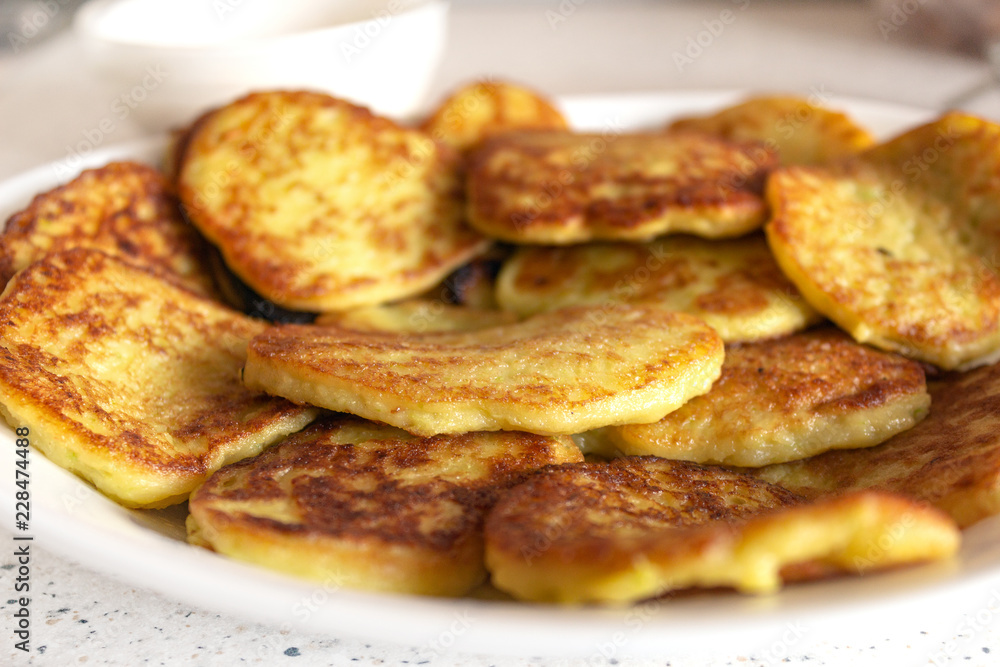 fried zucchini fritters fried zucchini fritters