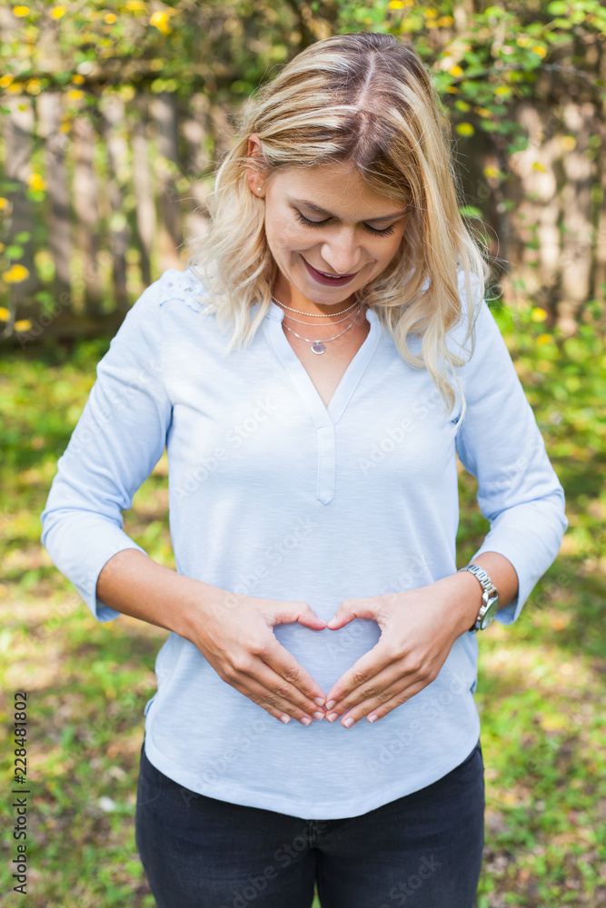 Obraz premium First trimester of pregnancy