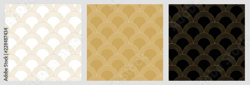 Seamless traditional japanese pattern with with elegant golden geometric line for Christmas background