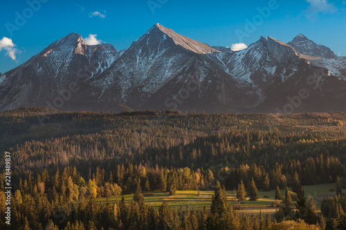 Obraz na płótnie Tatra Mountains close up from Poland Slovakia border side w salonie