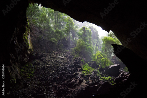 Langs Cave Borneo
