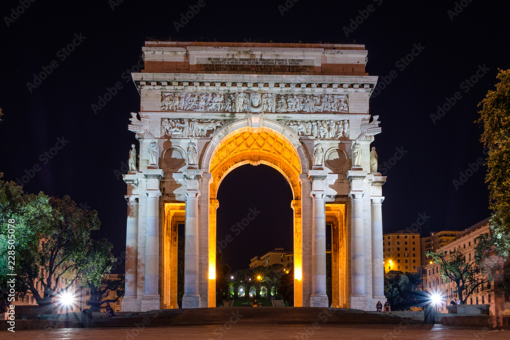 Victory Arch at night