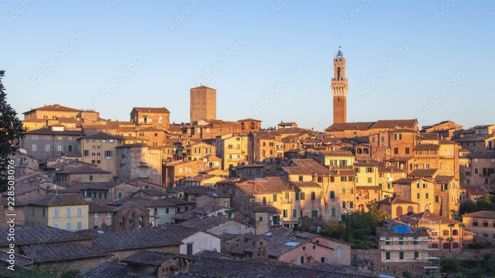 Day to night time lapse cityscape of Siena, Tuscany, Italy
Day to night time lapse cityscape of Siena, Tuscany, Italy
