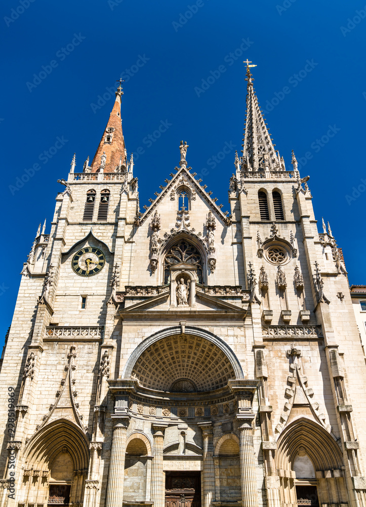 Fototapeta premium Saint Nizier Church in Lyon, France