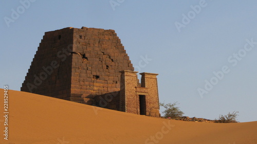 Valokuva Pyramide von Meroe im Nordsudan Nähe Khartoum pyramid Sudan