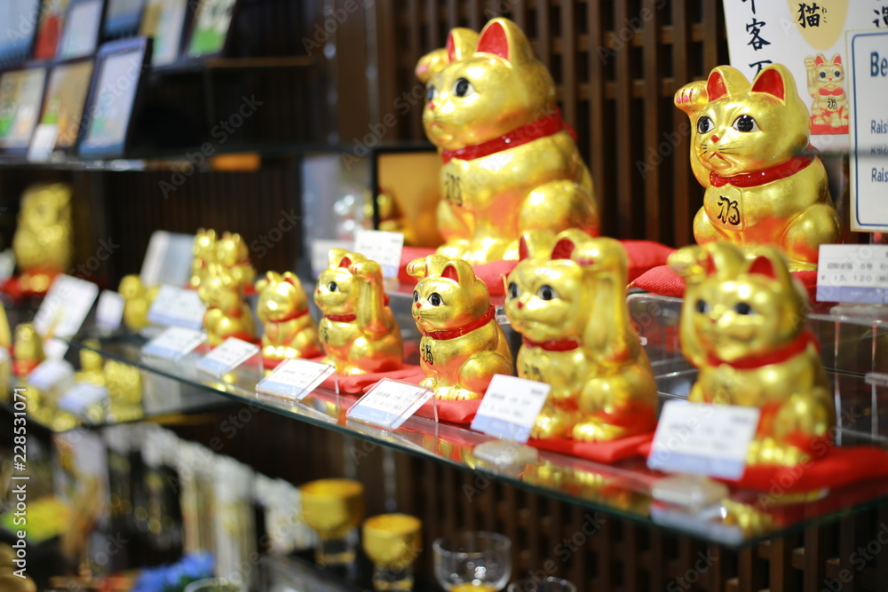 金色のまねき猫 金色のまねき猫