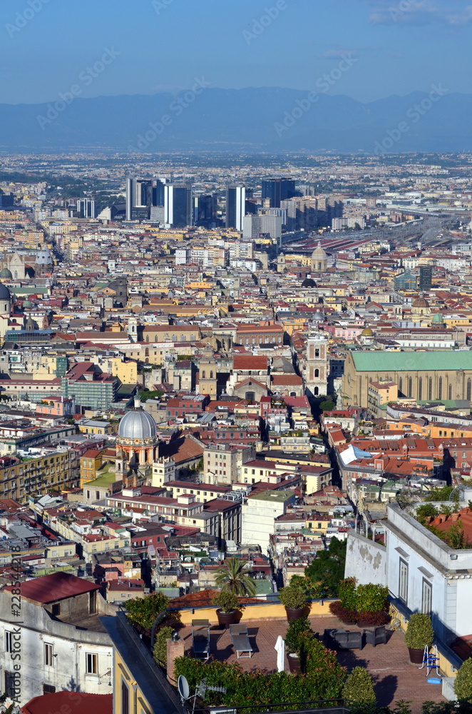 Blick auf Neapels Altstadt