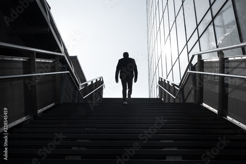 Photos avenir silhouette homme marche escalier avancer perspective demain travailler pr