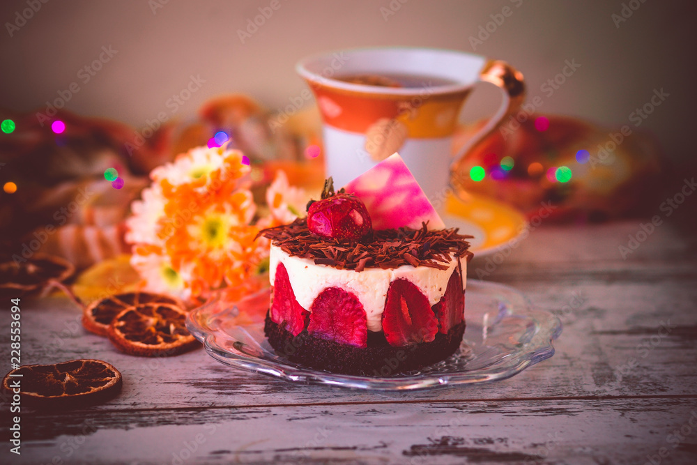 strawberry cake and flowers strawberry cake and flowers