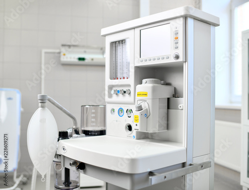 фотографія Anaesthetic Machine and Patient Monitoring System Anaesthesia Workstation with t