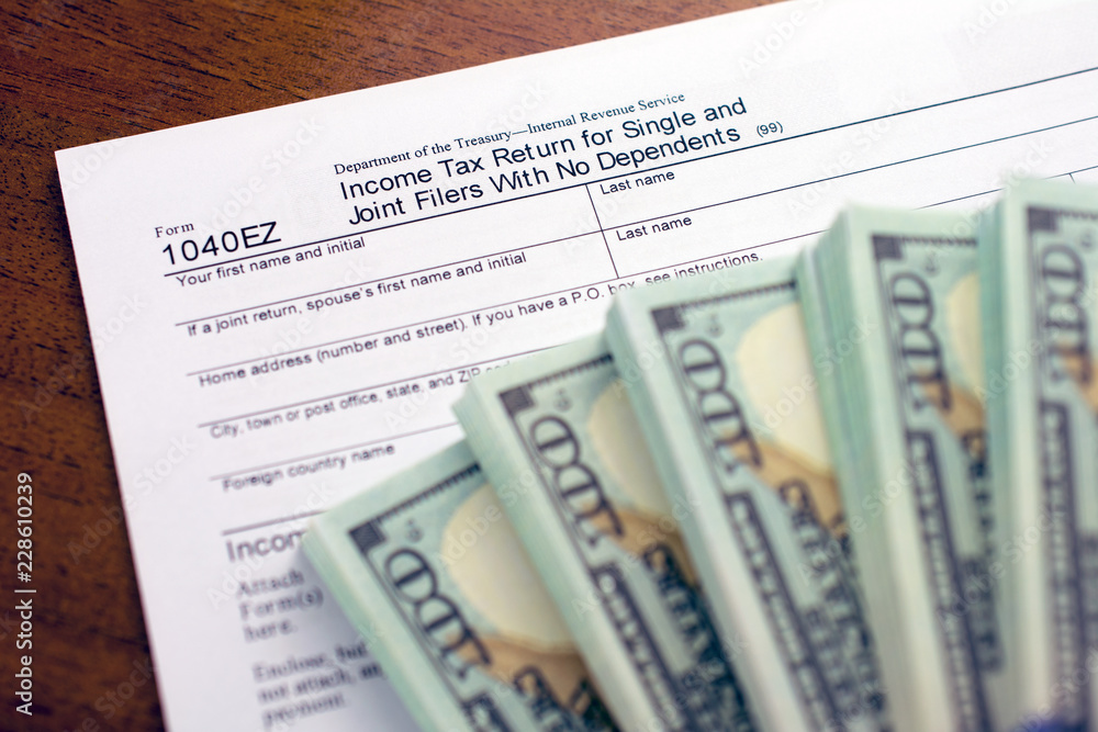 Φωτογραφία Time for Taxes Money Financial Accounting Taxation Concept