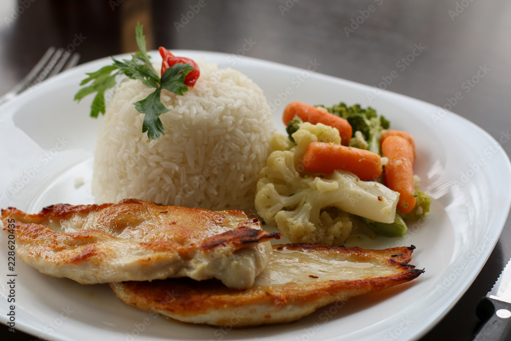rice, grilled chicken and vegetables
