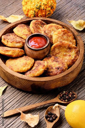 Healthy vegetable cutlets with pumpkin