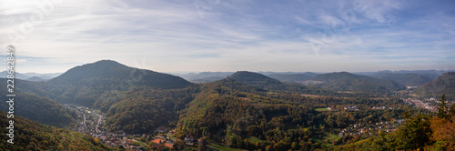 Panoramablick   ber Bindersbach und Annweiler
