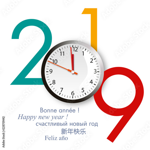 Carte de vœux 2019 avec un cadran de montre, marquant le compte à rebours pour le passage à la nouvelle année.