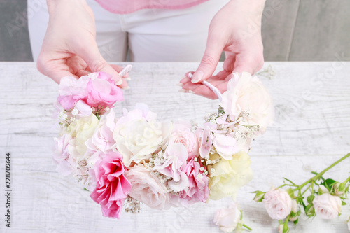 How to make flower crown tutorial.