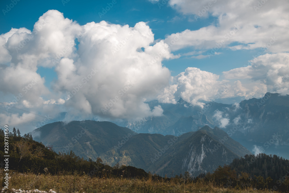 Fototapeta premium Beautiful alpine view at the Feuerkogel summit - Ebensee - Traunsee - Salzburg - Austria