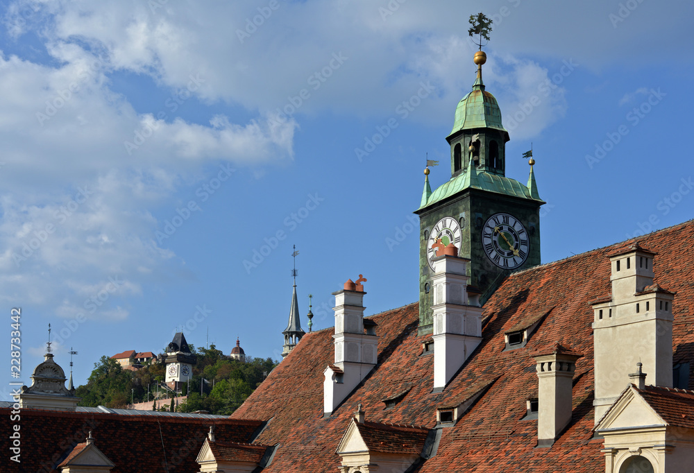 Graz, Steiermark, Landhaus und Schlossberg mit Uhrturm