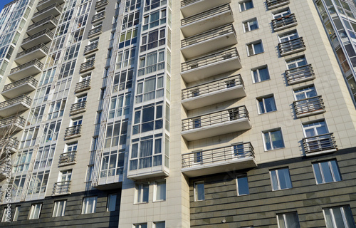 Wallpaper Mural Фрагмент современного многоэтажного жилого дома в Москве  Torontodigital.ca