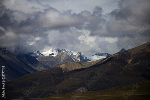  Chinese plateau lake scenery