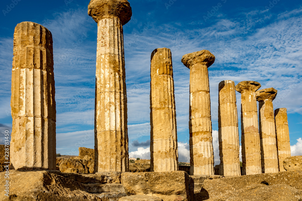 Fototapeta premium Greek temples in Sicily