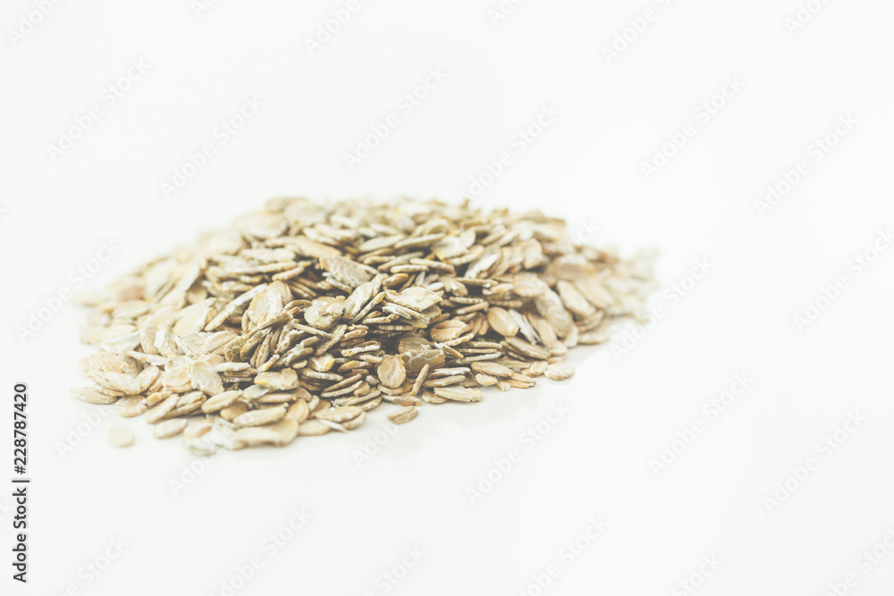 Roggen, Basis für ein gutes Müsli. Flocken. Nahaufnahme, Vollkornflocken in leckerer Bio-Qualität. Gesundheit auf dem Tisch. Roggen, Basis für ein gutes Müsli. Flocken. Nahaufnahme, Vollkornflocken in leckerer Bio-Qualität. Gesundheit auf dem Tisch.