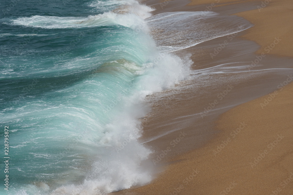 Fale oceanu