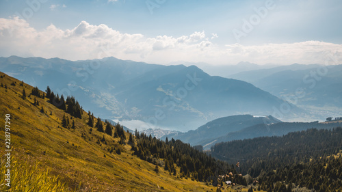 Beautiful alpine view at Zell am See - Zeller See - Salzburg - Austria © Martin Erdniss