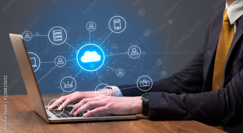 Businessman hand typing with cloud technology system and office symbol concept
 - obrazy, fototapety, plakaty 
